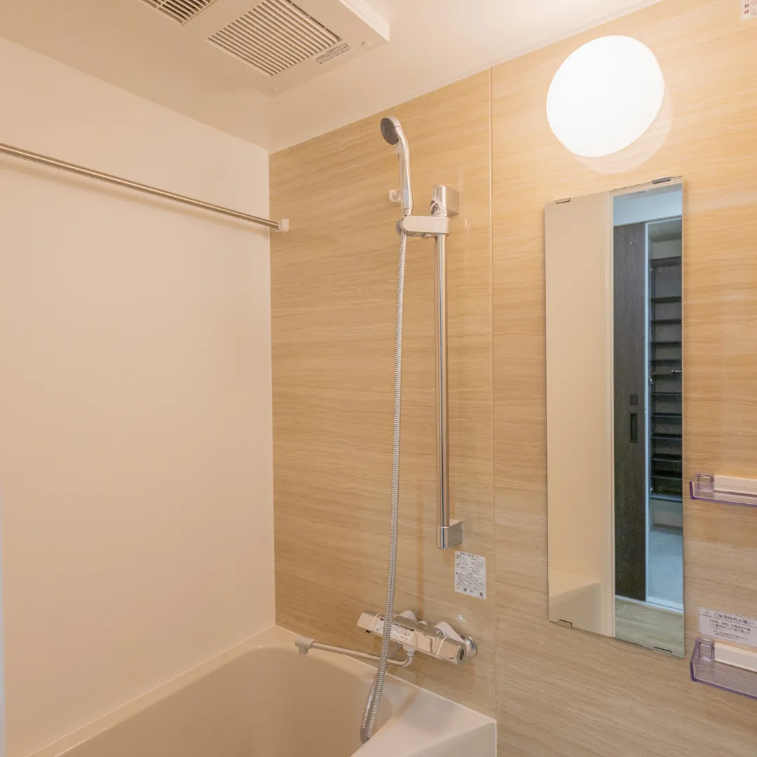 清潔で使いやすいユニットバス 